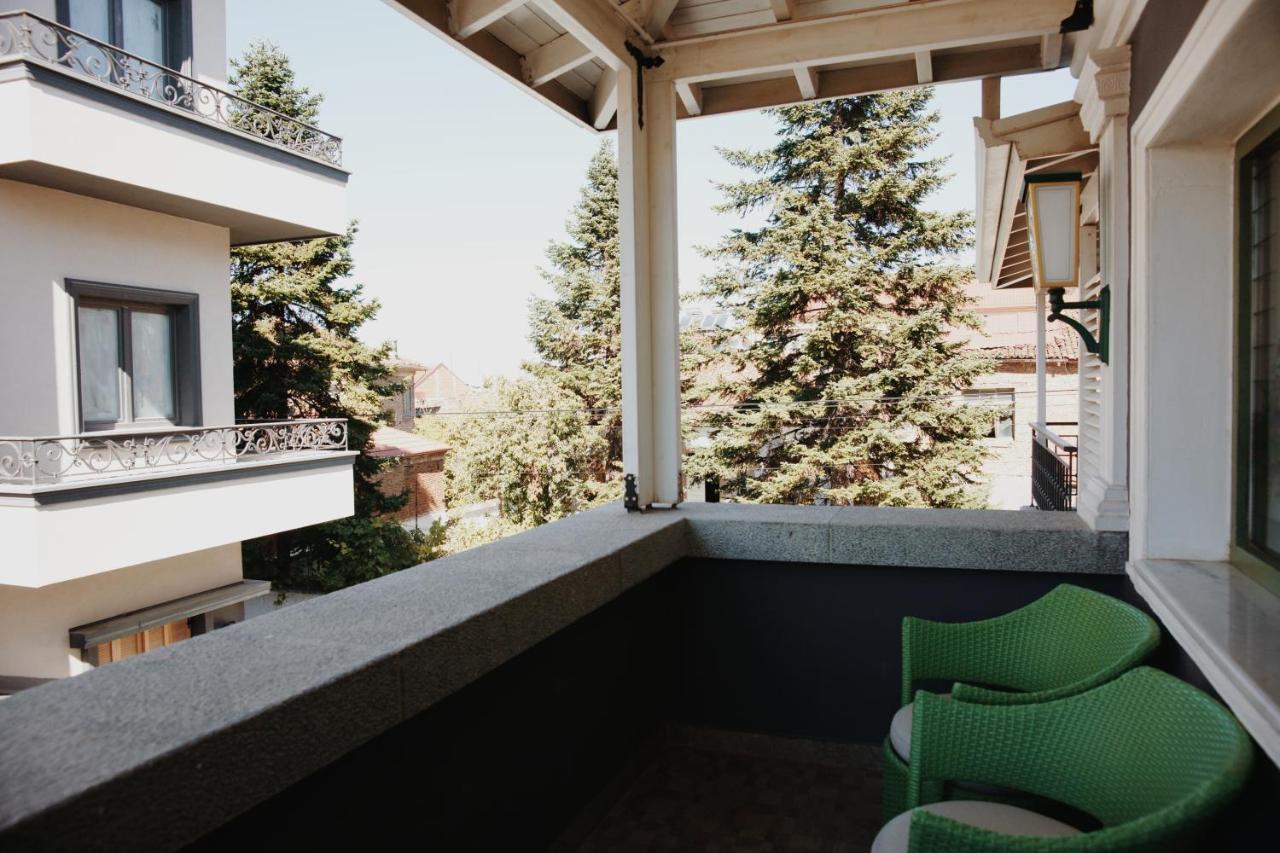 Meri Boutique Hotel Korça Exteriör bild