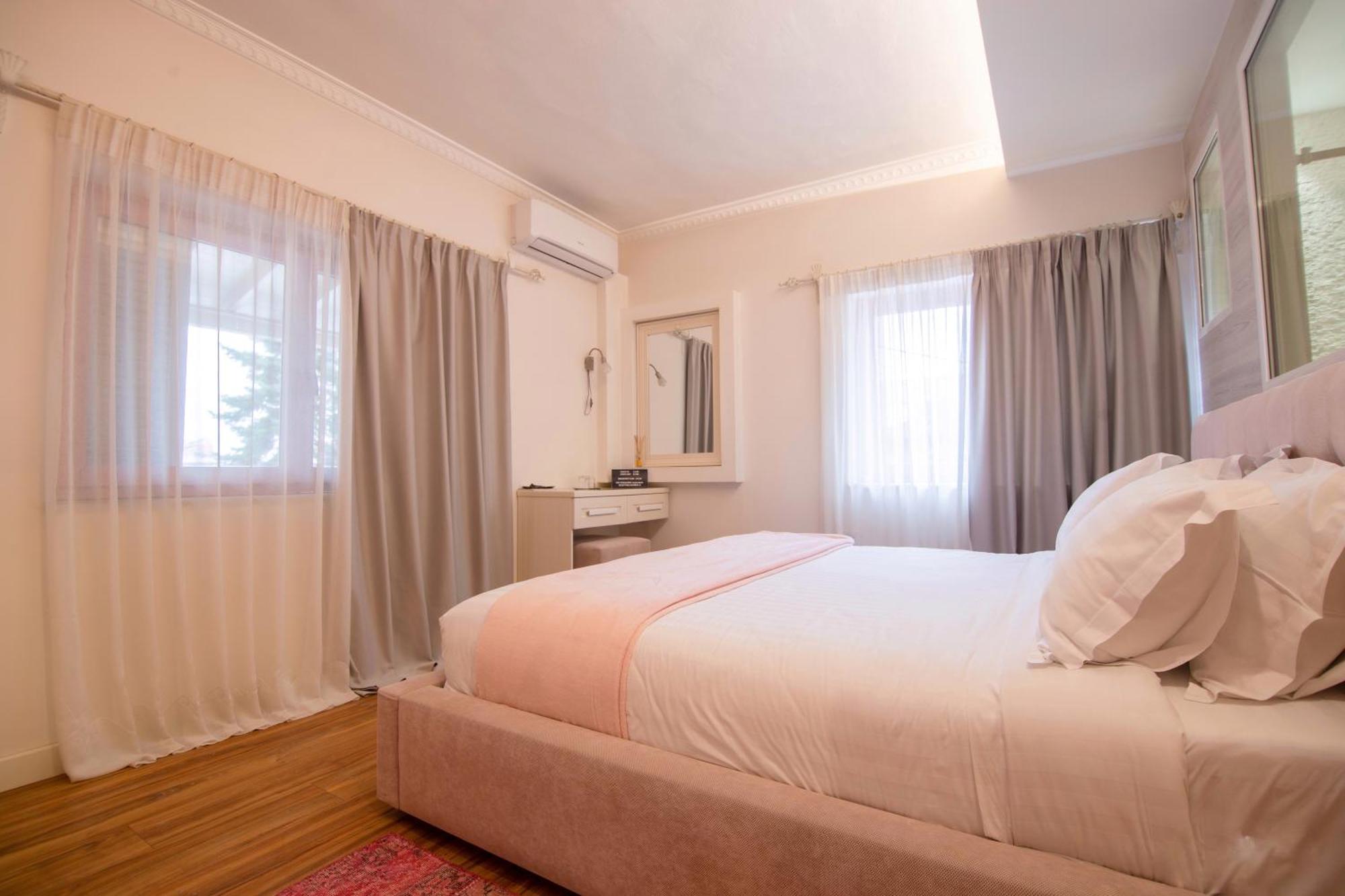 Meri Boutique Hotel Korça Rum bild